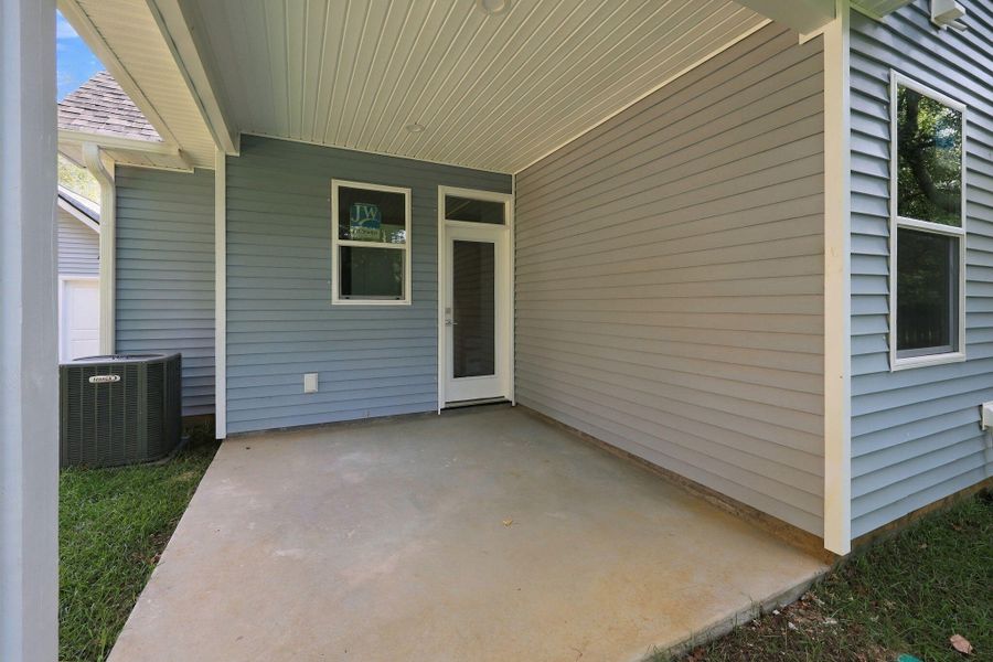Exterior details and patio area of a home in , Hanahan (Image 16).