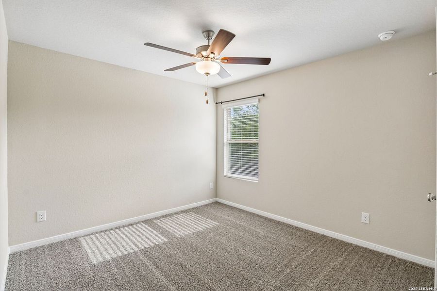 Spacious, unfurnished interior of a new home in Greenfield, New Berlin (Image 40).
