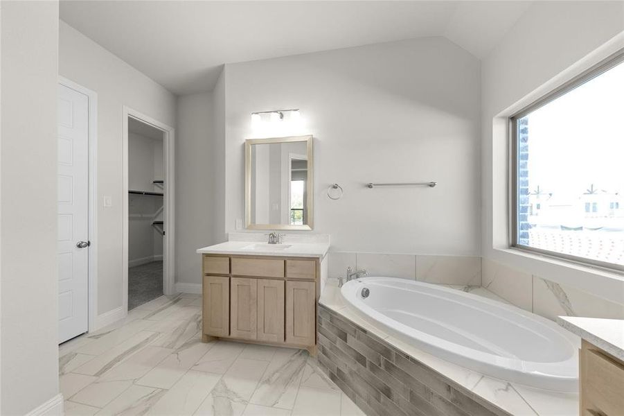 1708 Gem  Bath 2