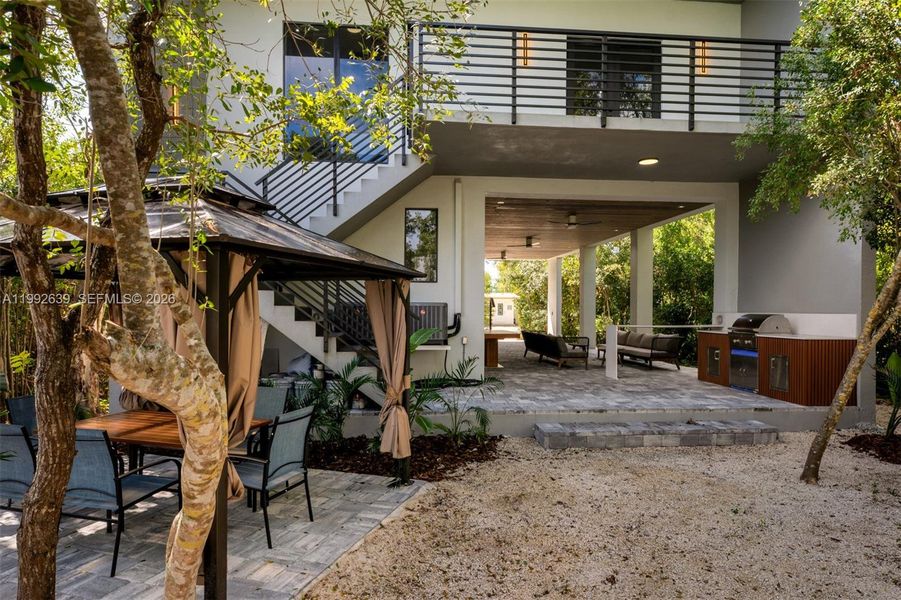 Exterior details and patio area of a home in , Key Largo (Image 34).