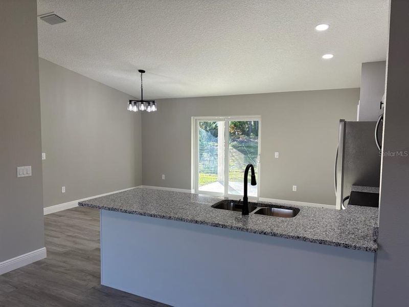 Spacious, unfurnished interior of a new home in , Citrus Springs (Image 14).