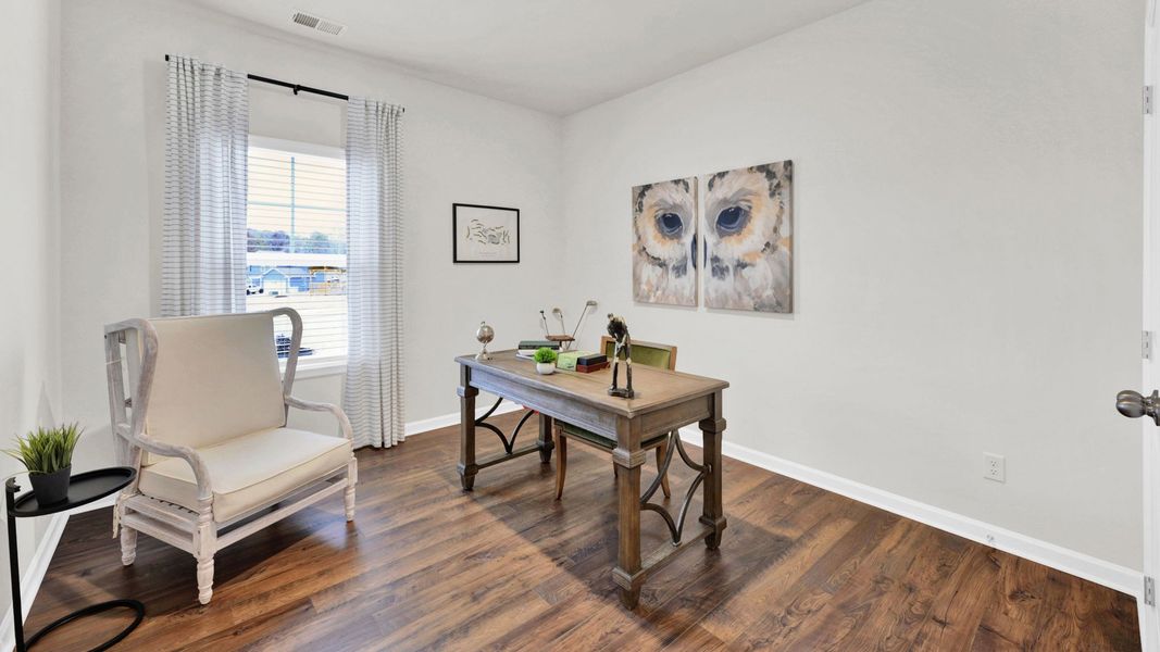 Representative furnished interior of a home built from the Denton by D.R. Horton in Harbor Crest, Ooltewah (Image 4).