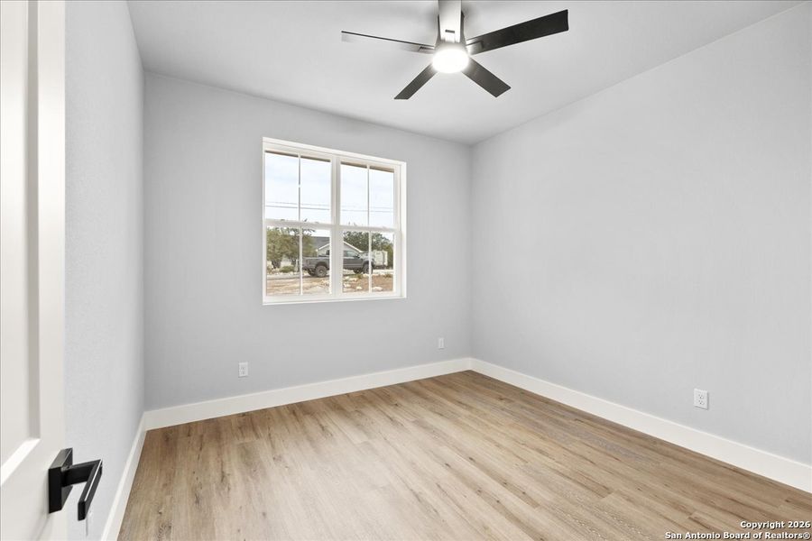 Spacious, unfurnished interior of a new home in , Fischer (Image 19).