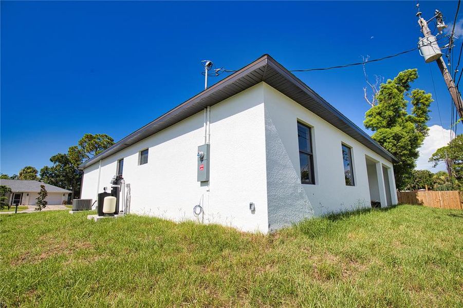Front exterior of a new home in , Venice, FL, highlighting curb appeal (Image 2). Front exterior of a new home in , Venice, FL, highlighting curb appeal (Image 2).