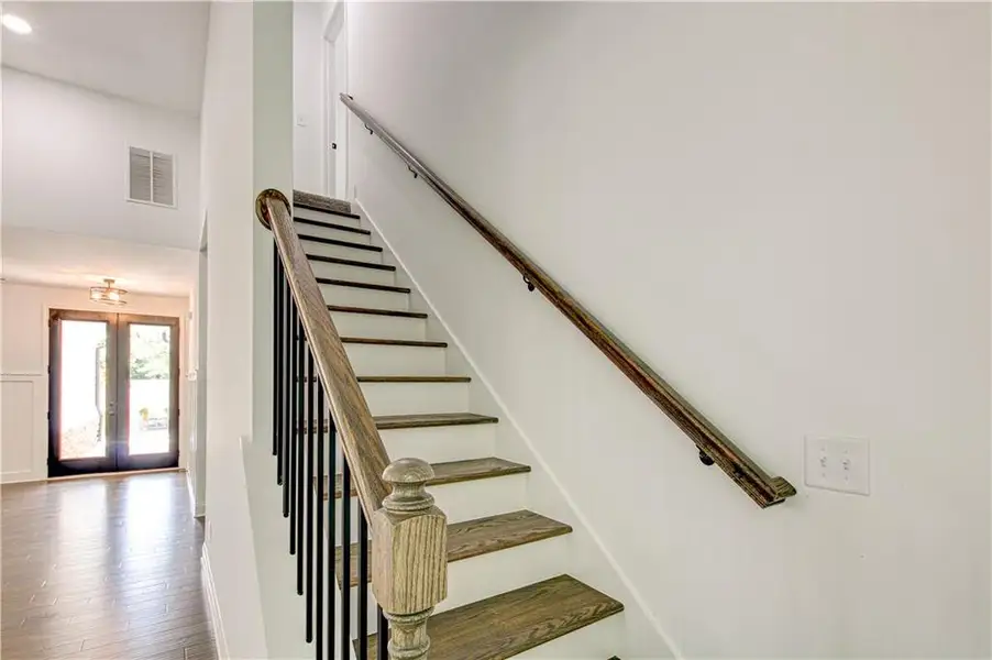 Spacious, unfurnished interior of a new home in , Villa Rica (Image 36).