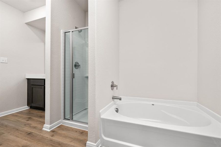 Furnished interior view inside a new home in Creekside Estates, Terrell (Image 3).