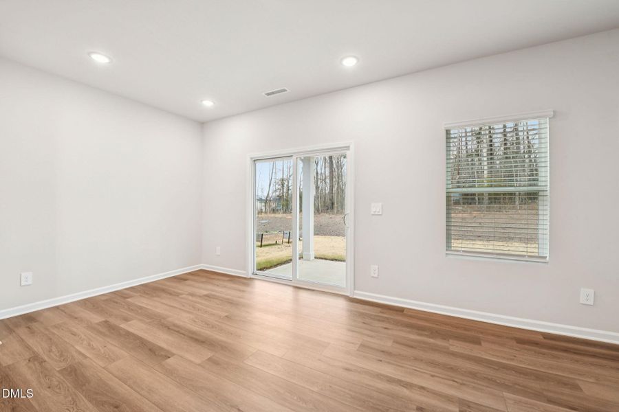 11-web-or-mls-Raleigh - Oak Manor - 121