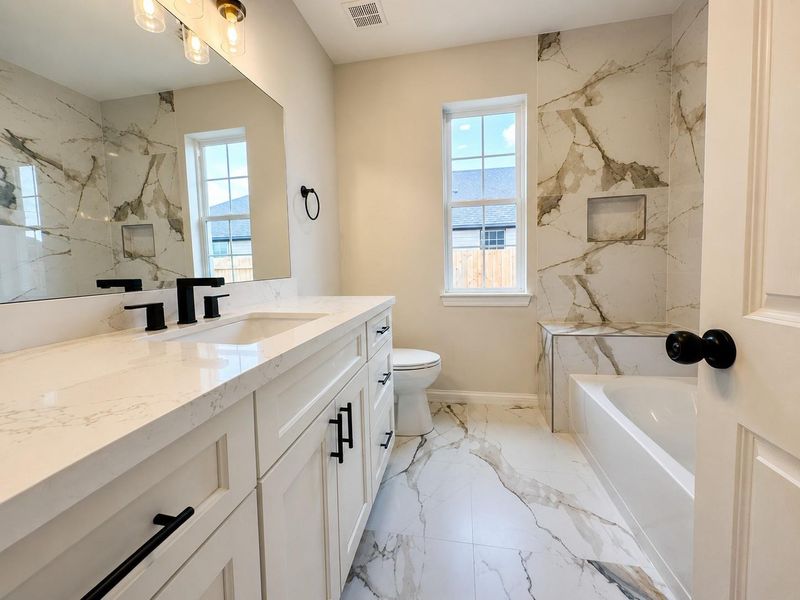 2nd Bathroom
