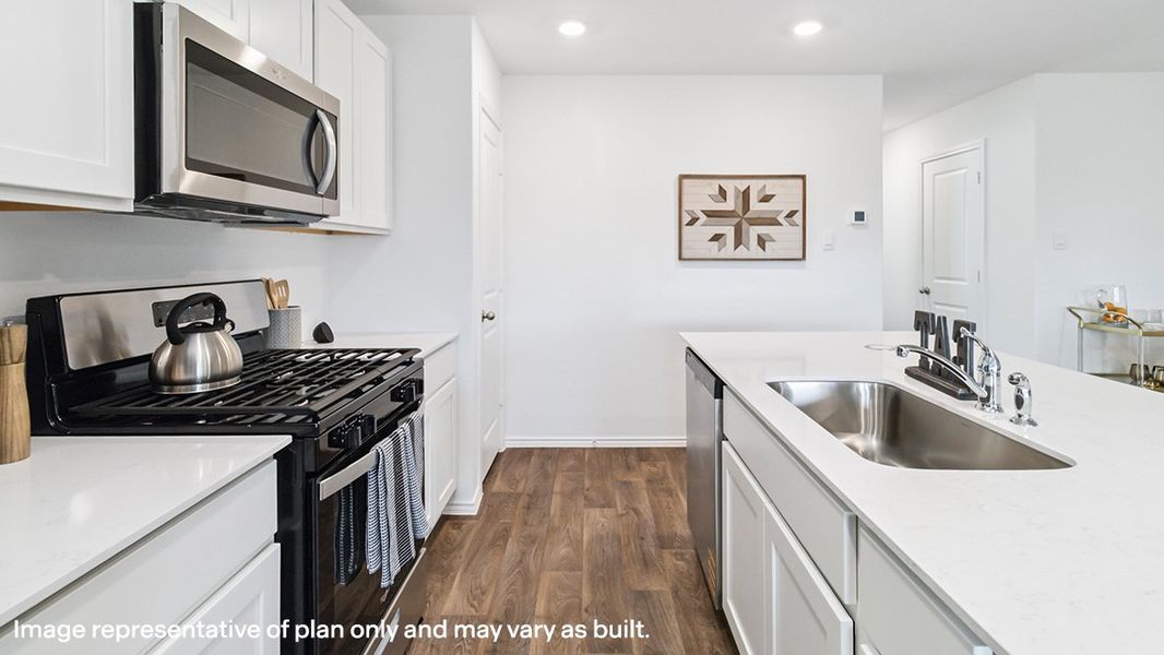 Representative furnished interior of a home built from the The Altaria by D.R. Horton in Sonora, San Antonio (Image 10).