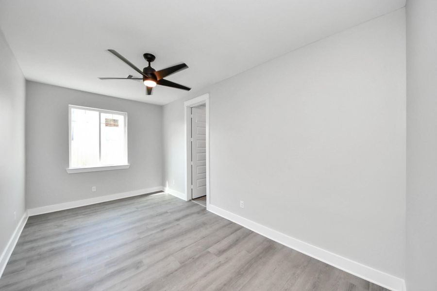 Spacious, unfurnished interior of a new home in , La Porte (Image 27).