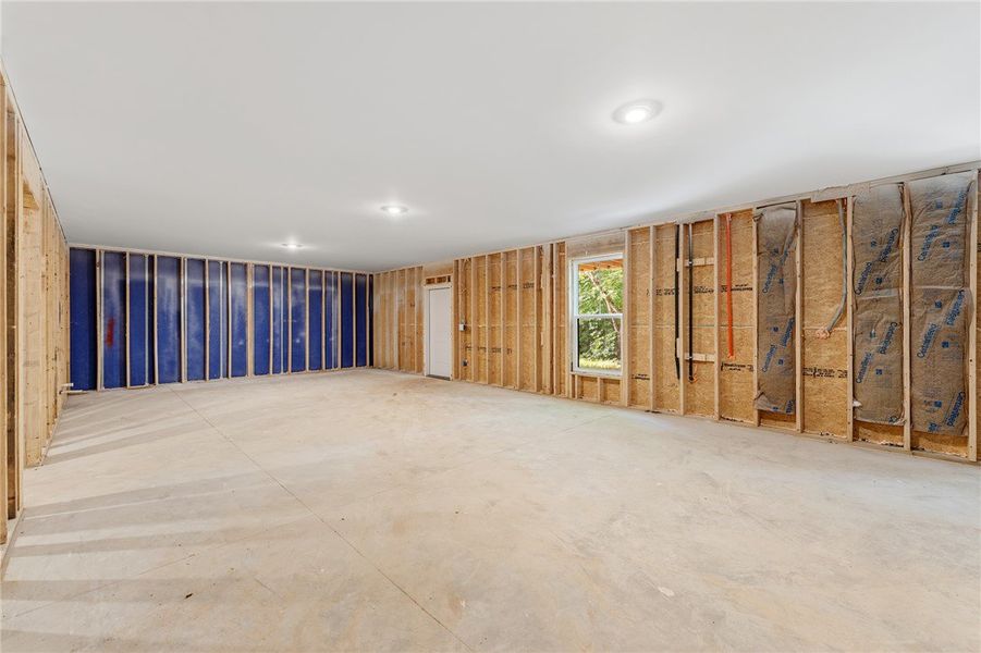 Has plumbing for mini kitchen and full bathroom. R
