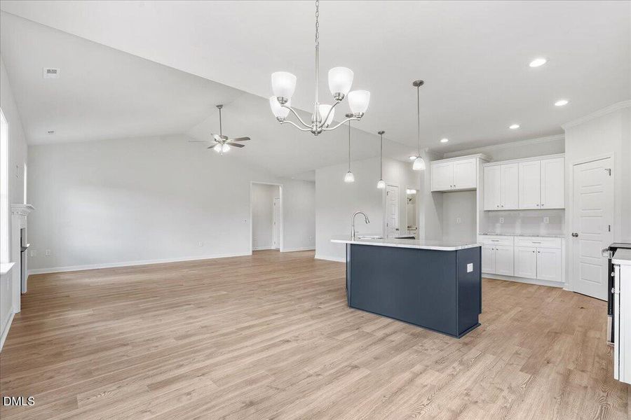 21-313 Creeks Edge Dr-14