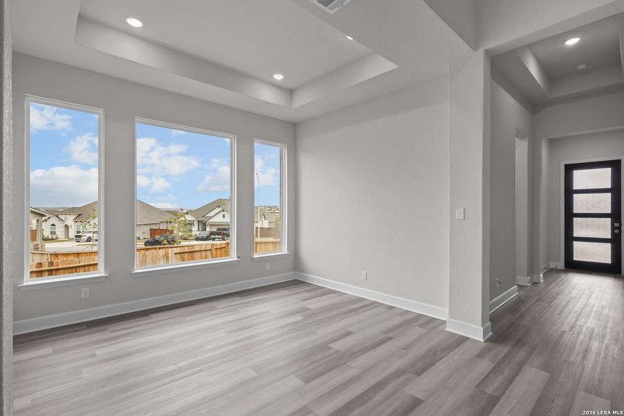 Spacious, unfurnished interior of a new home in Homestead, Schertz (Image 27).