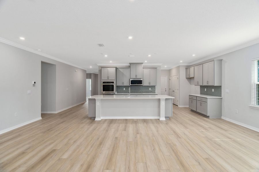 Representative unfurnished interior of a home built from the Drexel by Maronda Homes in Bellview Pointe, Bellview (Image 41).