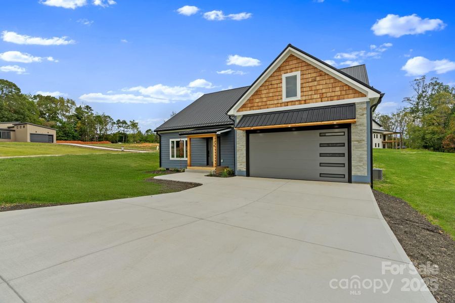 Image 37 of a home in .