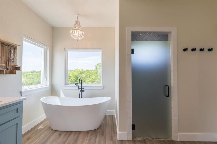 Furnished interior view inside a new home in , Ovalo (Image 17).