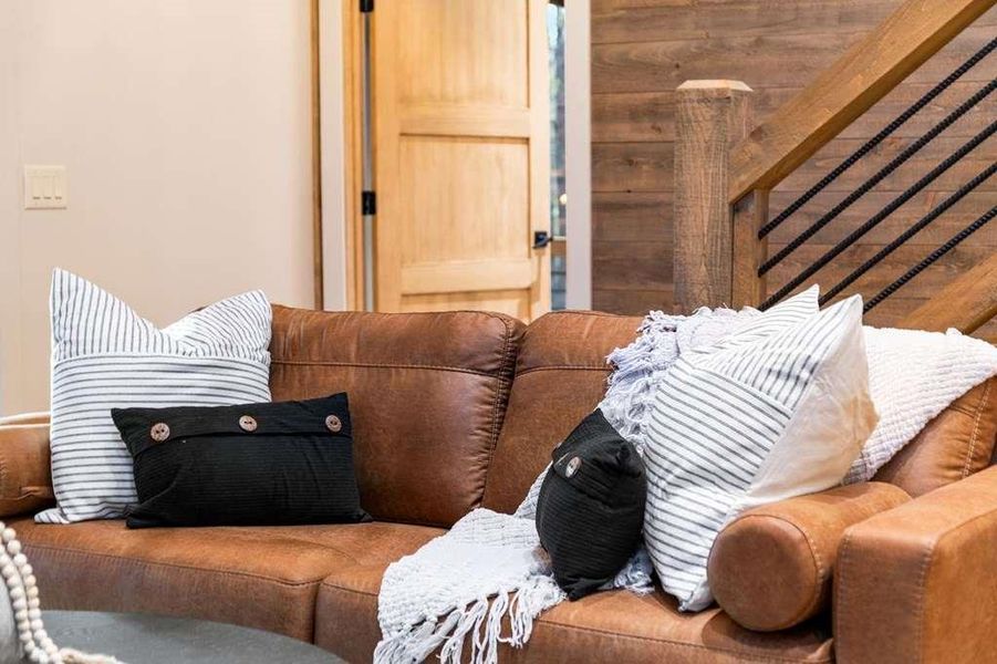 Image 53 of a home in .