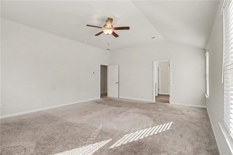 Spacious, unfurnished interior of a new home in , Atlanta (Image 48).