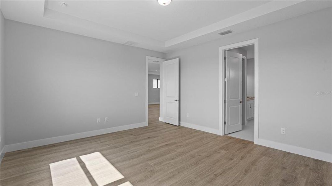 Spacious, unfurnished interior of a new home in Woodland Preserve, Parrish (Image 13).