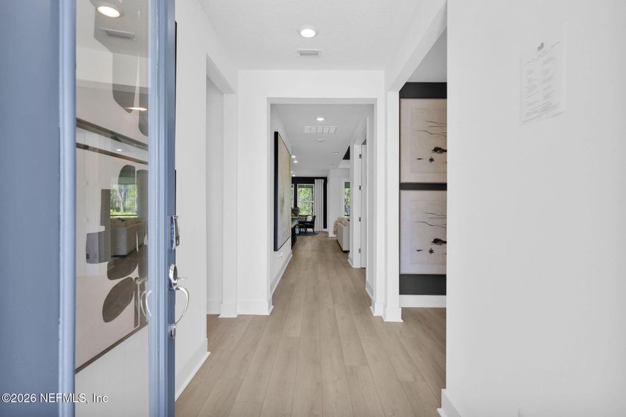 Spacious, unfurnished interior of a new home in Seminole Palms, Palm Coast (Image 20).