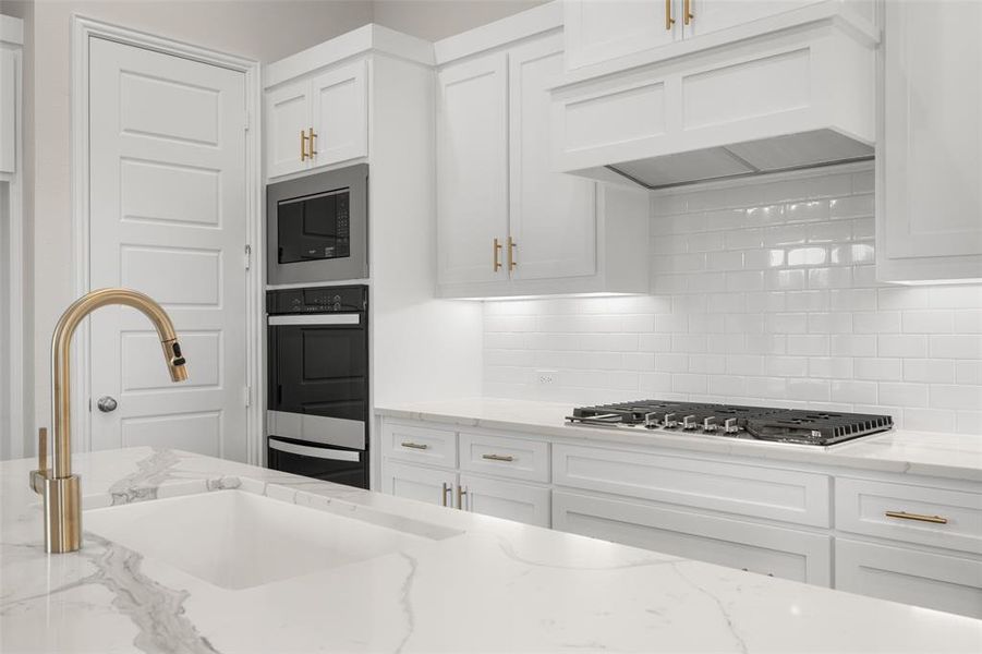 2300 KNapp- Kitchen-4 2300 KNapp- Kitchen-4