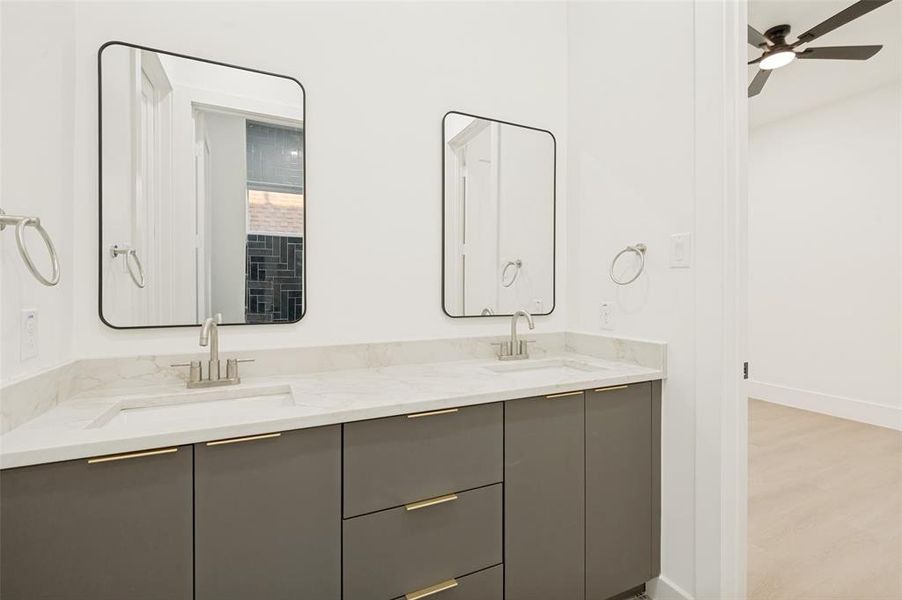 Furnished interior view inside a new home in , Frisco (Image 10).