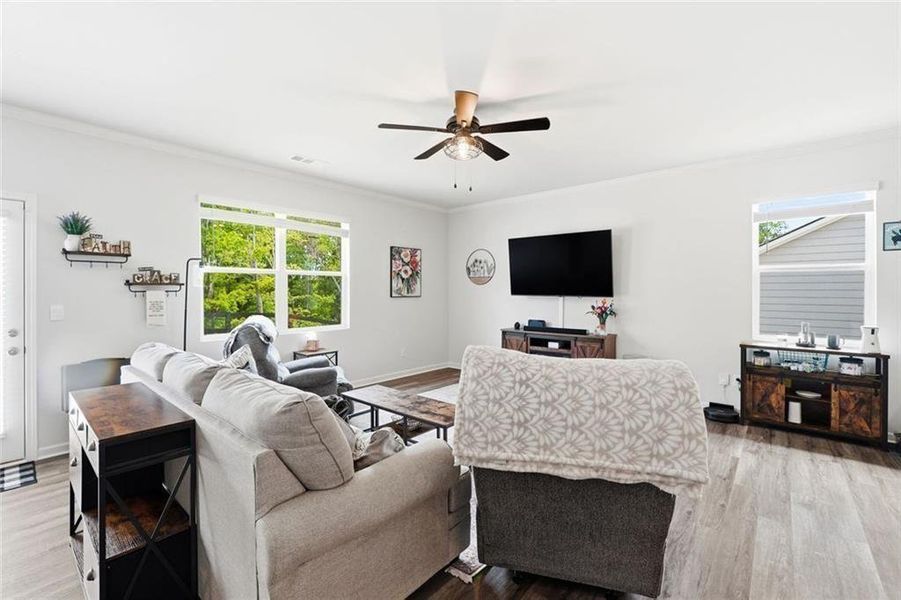 Furnished interior view inside a new home in Lost Creek, Dallas (Image 20).