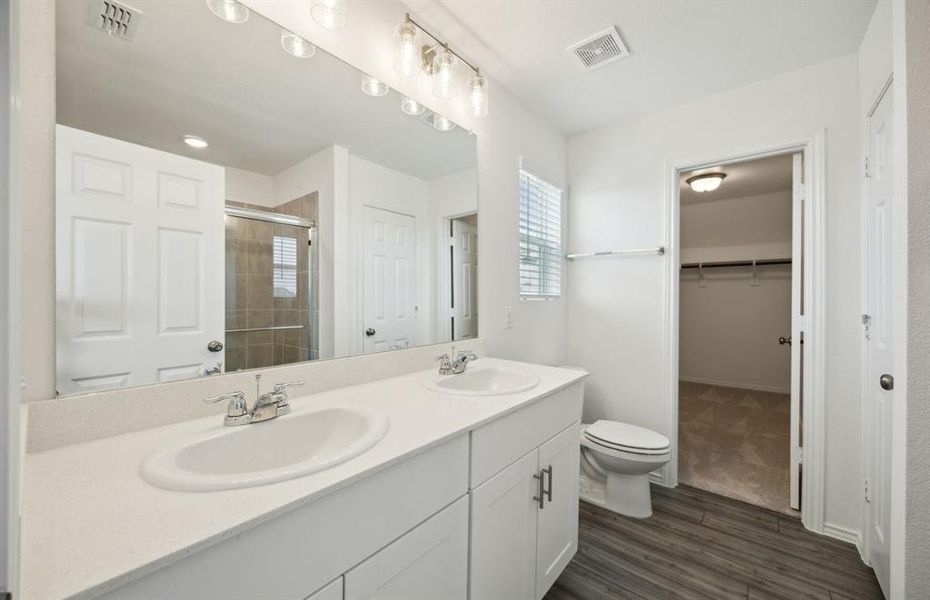 Elegant owner's bathroom *real home pictured