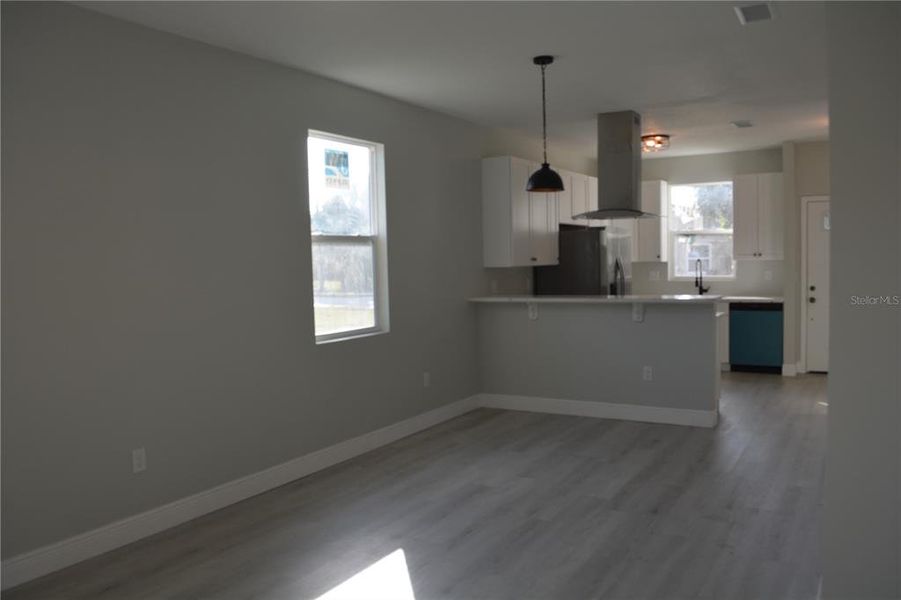 Spacious, unfurnished interior of a new home in , Sanford (Image 14).