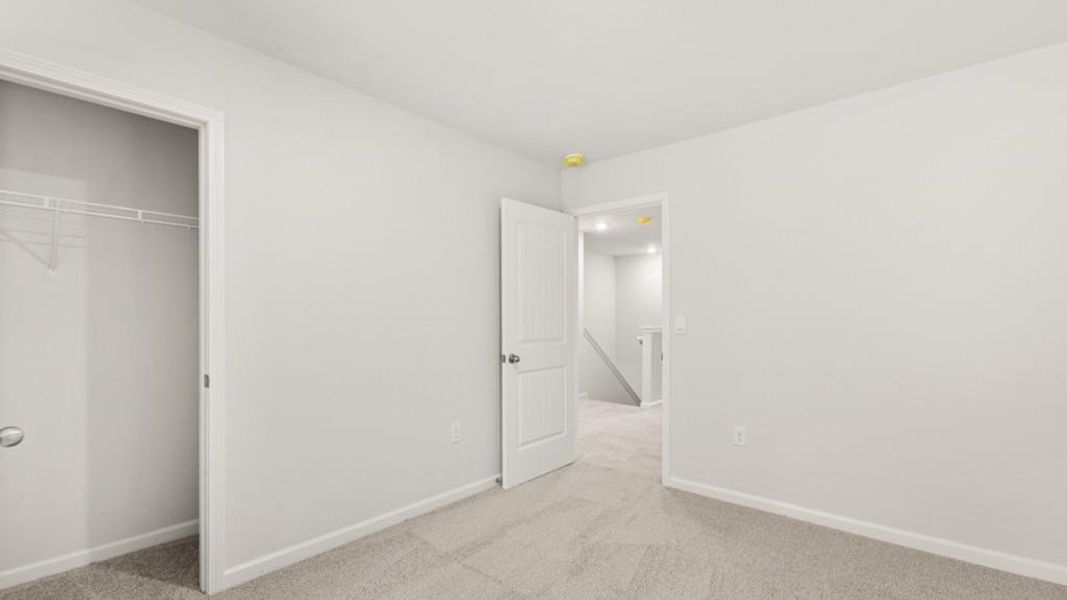 Spacious, unfurnished interior of a new home in , Gainesville (Image 28).