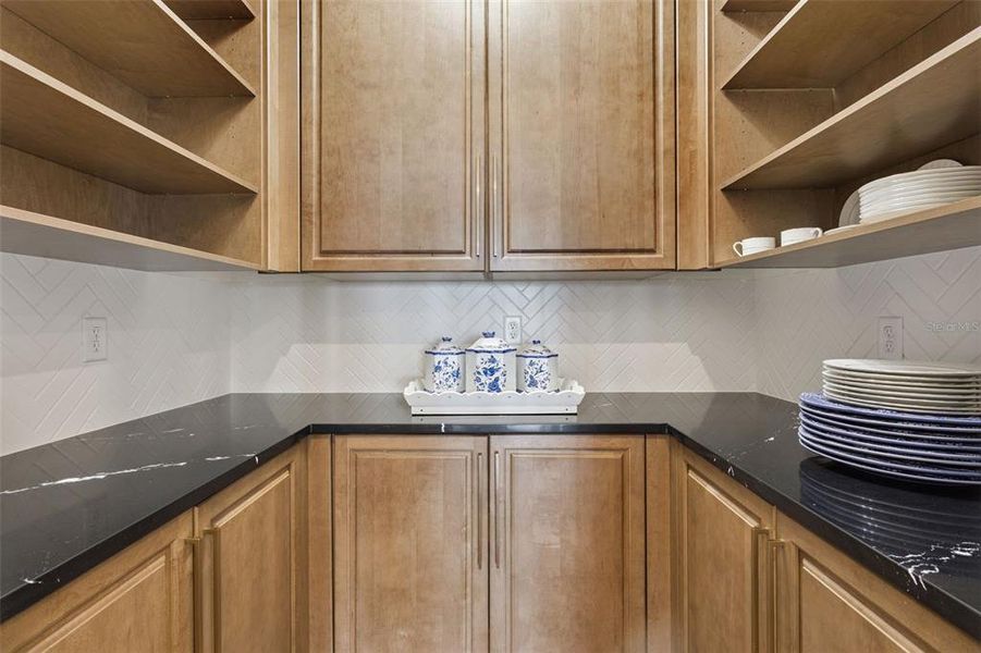 Close-up of interior finishes inside a home in , Tavares (Image 24).