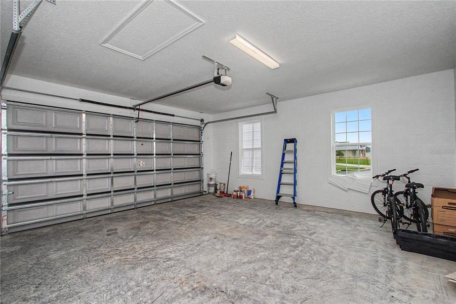Spacious, unfurnished interior of a new home in Irish Acres, Ocala (Image 35). Spacious, unfurnished interior of a new home in Irish Acres, Ocala (Image 35).