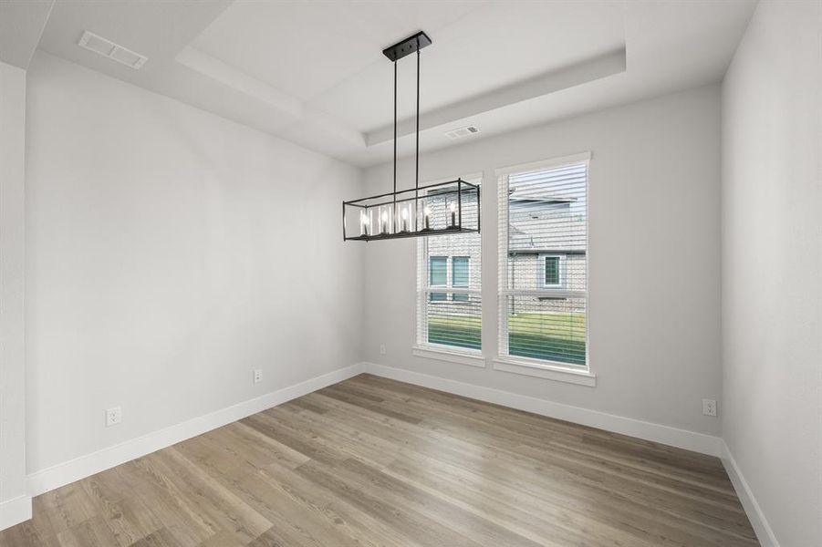 2215 Pelican- FLex Space-1 2215 Pelican- FLex Space-1