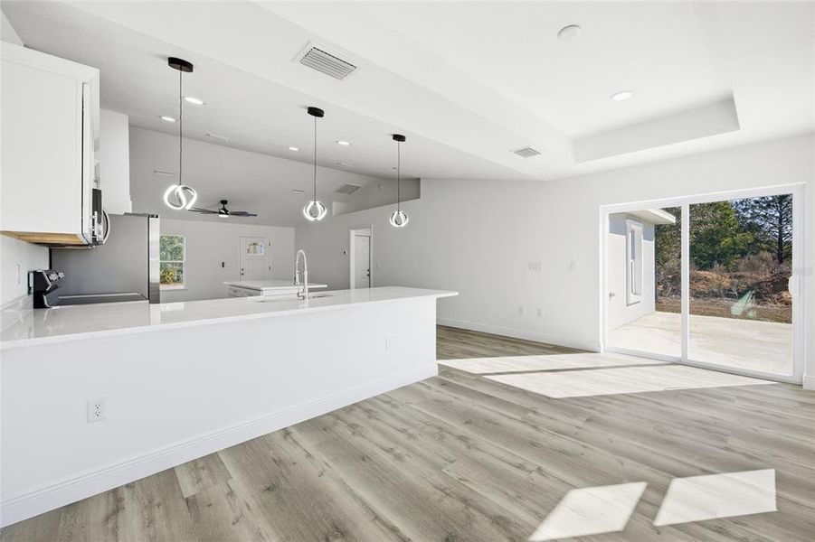 Spacious, unfurnished interior of a new home in , Dunnellon (Image 26).