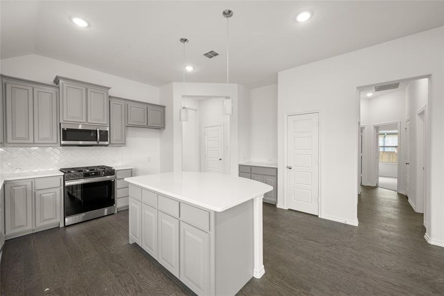 4329 Sun Meadow- Kitchen-4