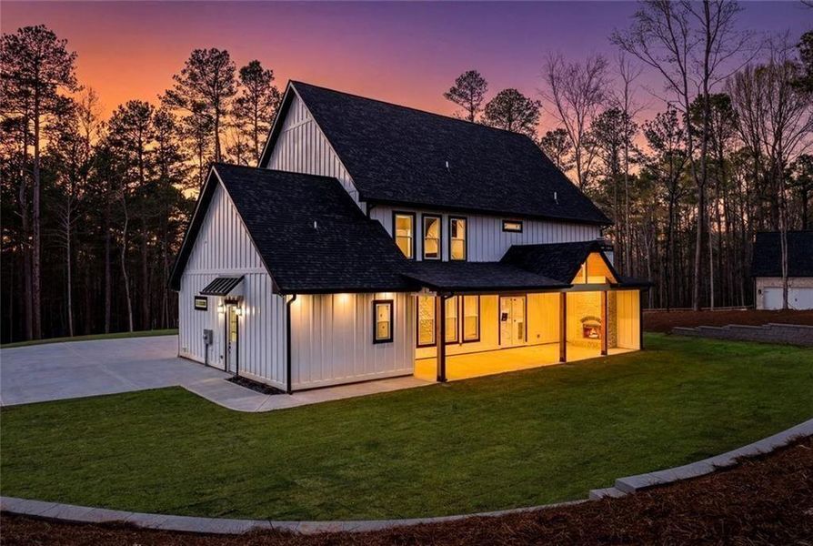 Exterior details and patio area of a home in , Winder (Image 37).