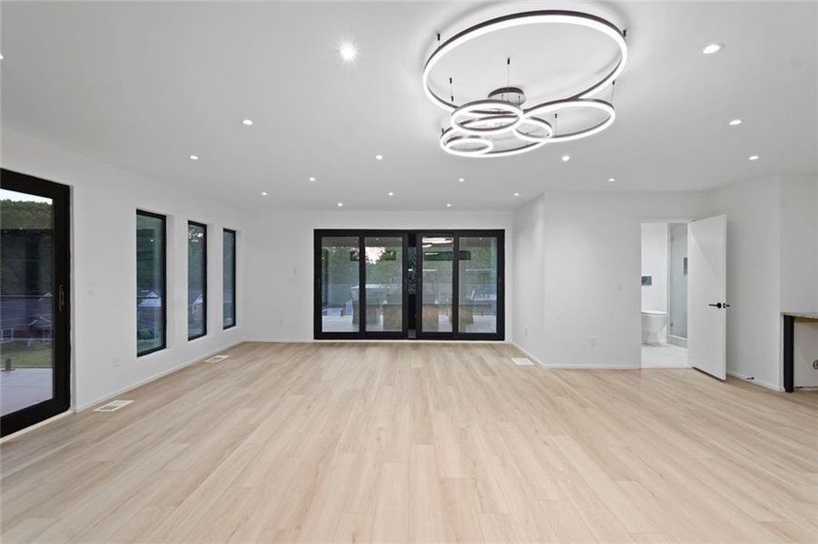 Spacious, unfurnished interior of a new home in , Atlanta (Image 21). Spacious, unfurnished interior of a new home in , Atlanta (Image 21).