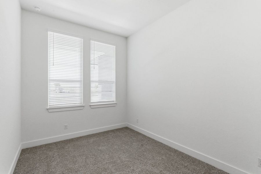 Spacious, unfurnished interior of a new home in Sienna Lakes, San Antonio (Image 43). Spacious, unfurnished interior of a new home in Sienna Lakes, San Antonio (Image 43).