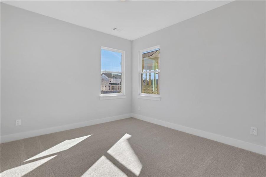 Spacious, unfurnished interior of a new home in Twin Lakes, Hoschton (Image 47).