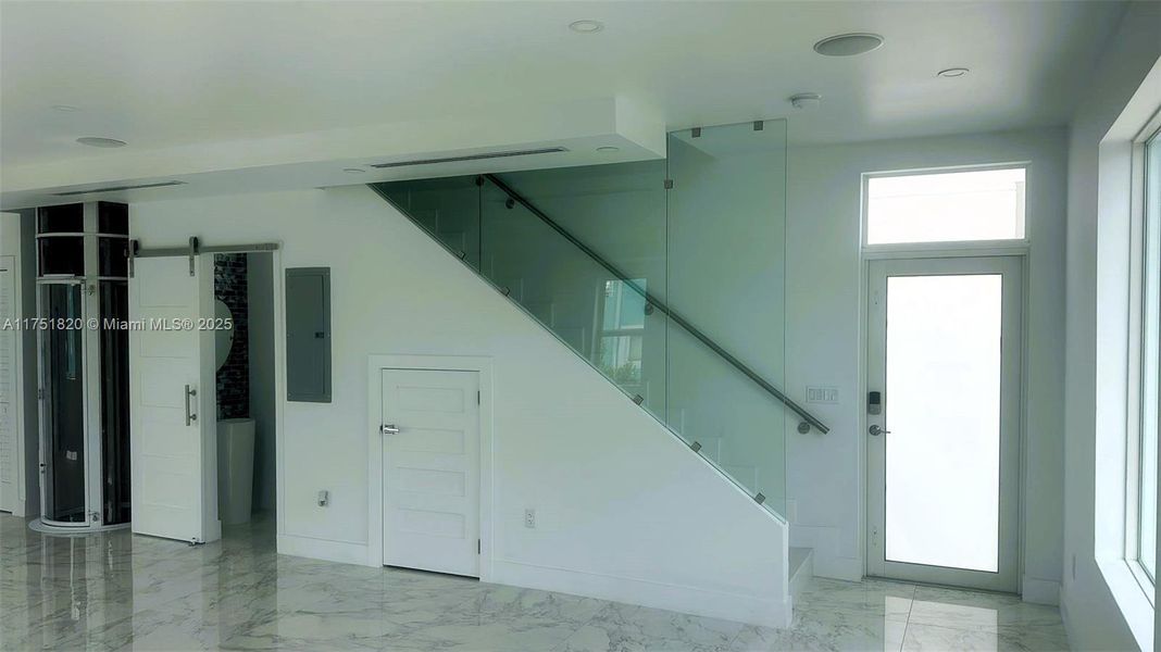 Spacious, unfurnished interior of a new home in , Key Largo (Image 10). Spacious, unfurnished interior of a new home in , Key Largo (Image 10).