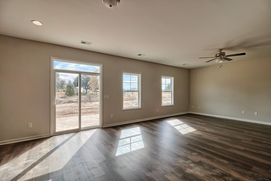 Representative unfurnished interior of a home built from the Devereaux II by Great Southern Homes in Beach Forest, Sumter (Image 38). Representative unfurnished interior of a home built from the Devereaux II by Great Southern Homes in Beach Forest, Sumter (Image 38).