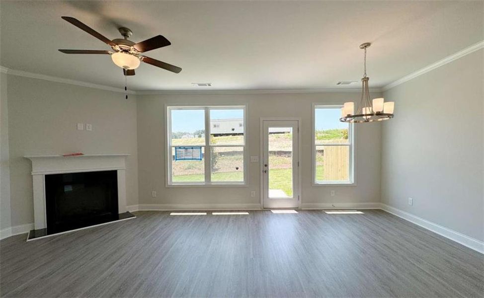 Spacious, unfurnished interior of a new home in , Gainesville (Image 9).