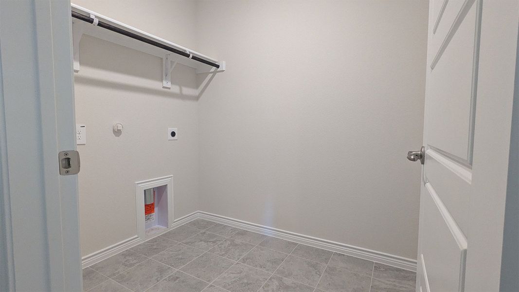 Spacious, unfurnished interior of a new home in Trailstone, Caddo Mills (Image 14). Spacious, unfurnished interior of a new home in Trailstone, Caddo Mills (Image 14).