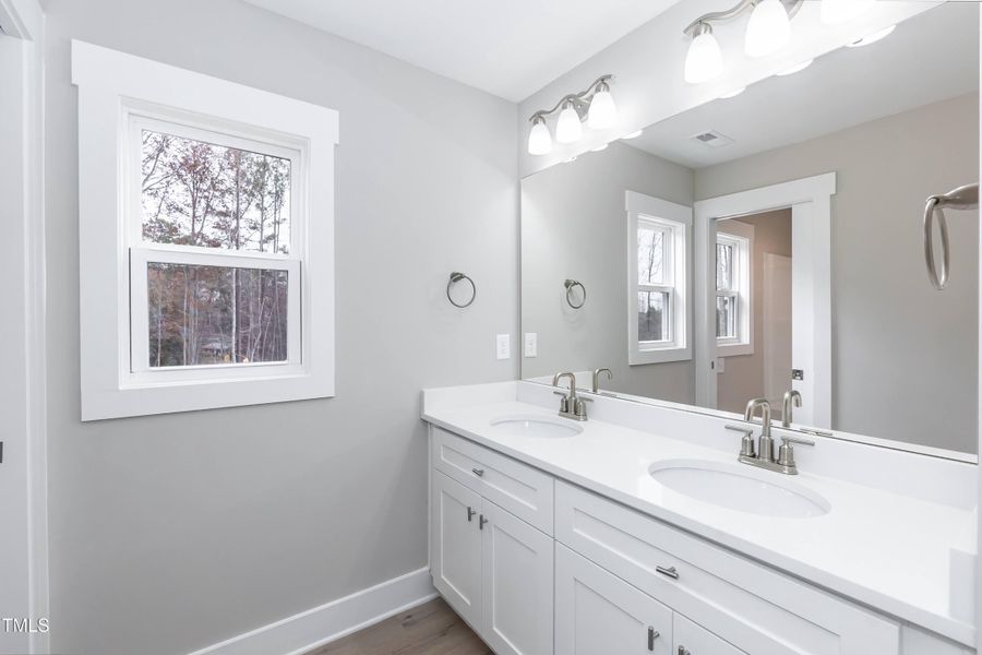 Bathroom 02 Bathroom 02