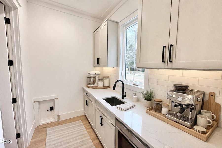 56B20C87-D615-4A42-855A-A810D2011543 56B20C87-D615-4A42-855A-A810D2011543