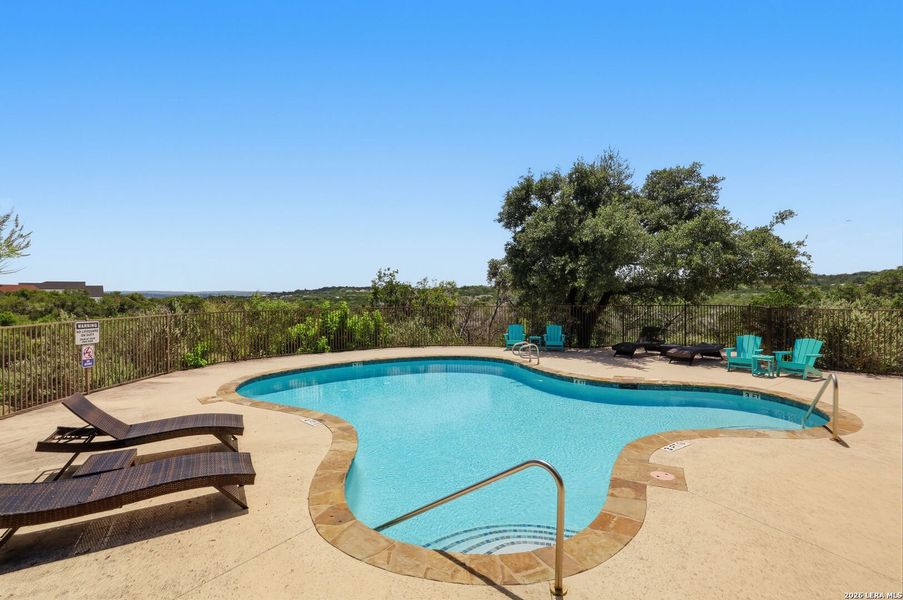 Community amenities in , Canyon Lake (Image 37).
