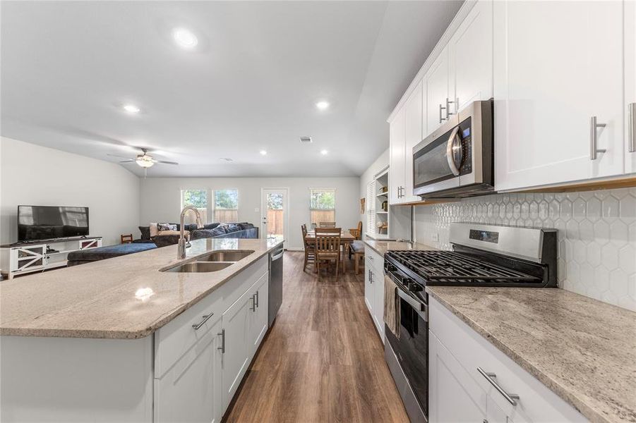 Furnished interior view inside a new home in Lakehaven - Signature Series, Farmersville (Image 6).
