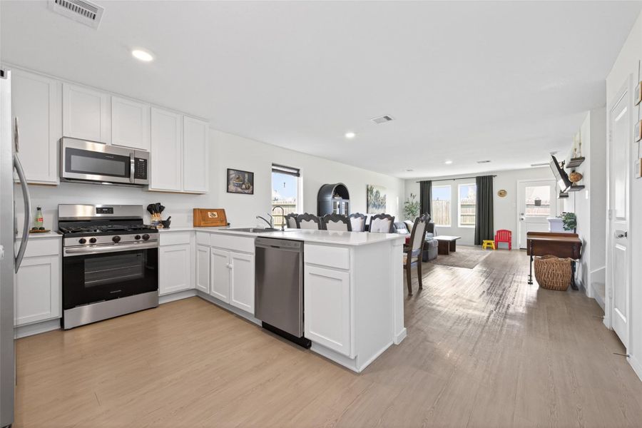 Furnished interior view inside a new home in Anniston, Katy (Image 38).