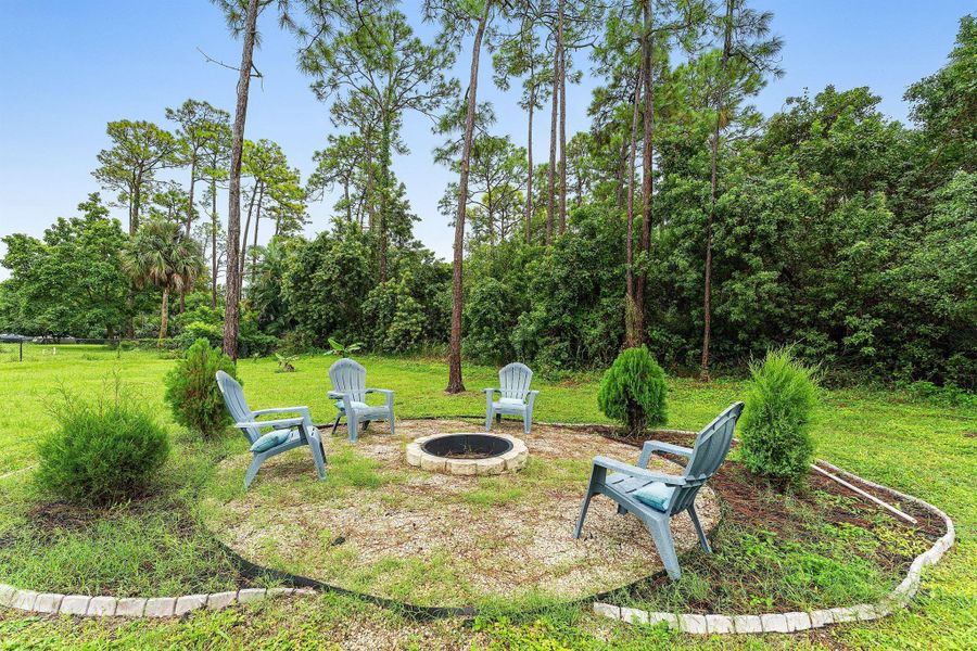 Natural landscape and outdoor views near in Loxahatchee (Image 23). Natural landscape and outdoor views near in Loxahatchee (Image 23).