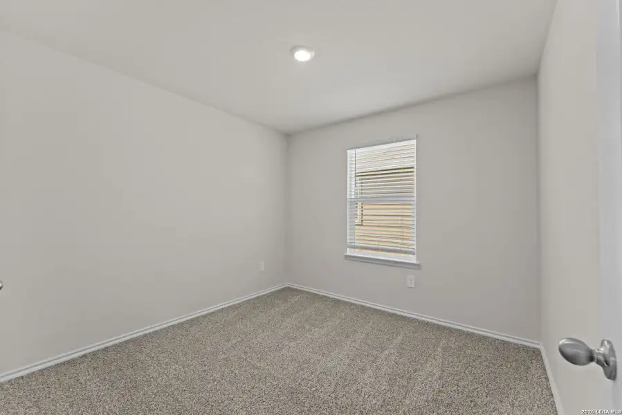 Spacious, unfurnished interior of a new home in Laurel Vistas, San Antonio (Image 13). Spacious, unfurnished interior of a new home in Laurel Vistas, San Antonio (Image 13).
